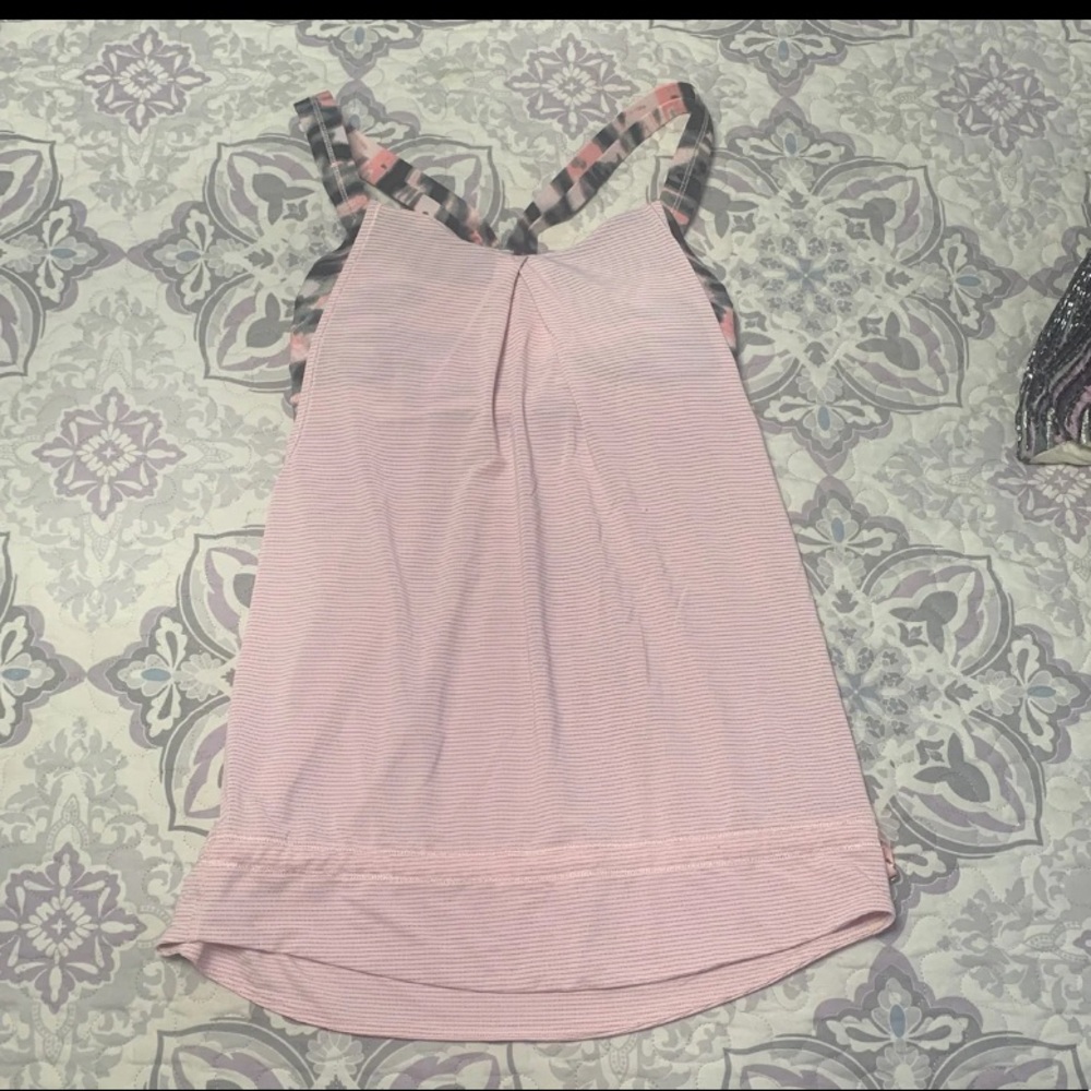 Lululemon workout tank